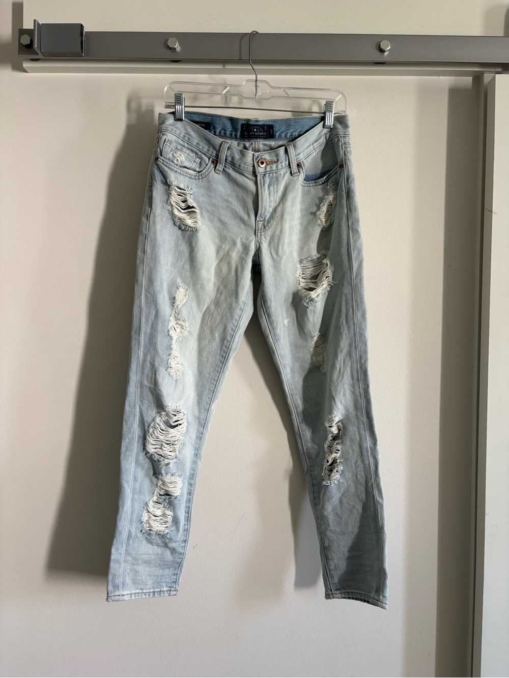 Lucky Brand Sienna Cigarette Distressed Jeans 4/27